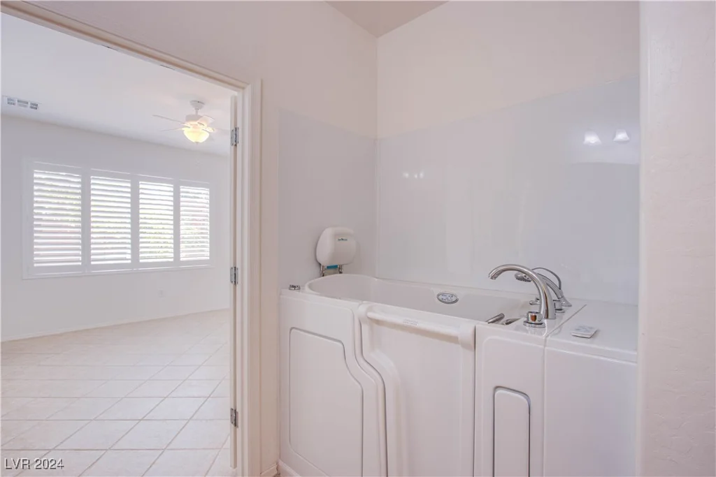 2435 Moonlight Valley, Henderson, NV 89044