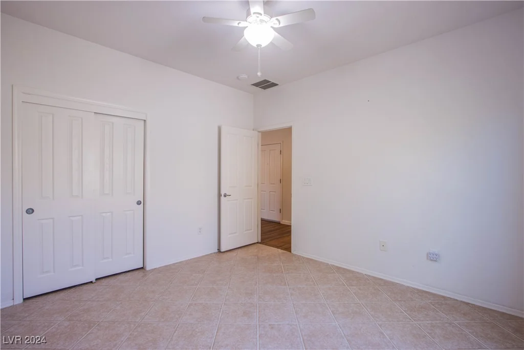 2435 Moonlight Valley, Henderson, NV 89044