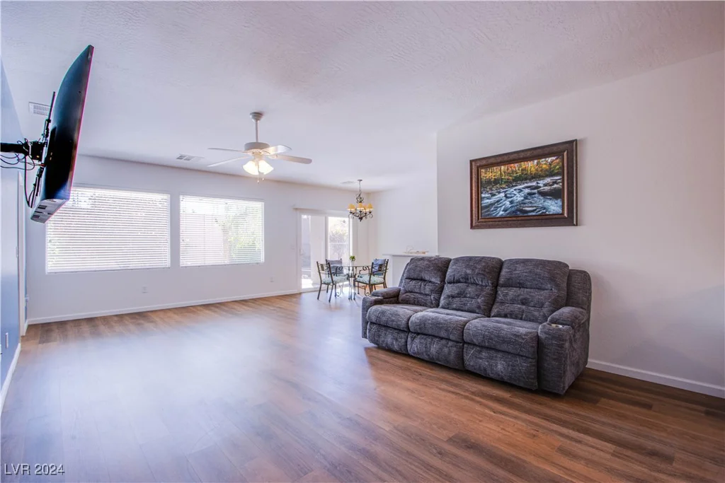 2435 Moonlight Valley, Henderson, NV 89044