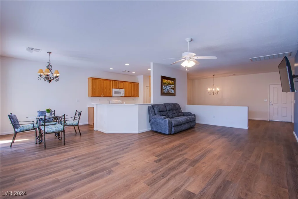 2435 Moonlight Valley, Henderson, NV 89044