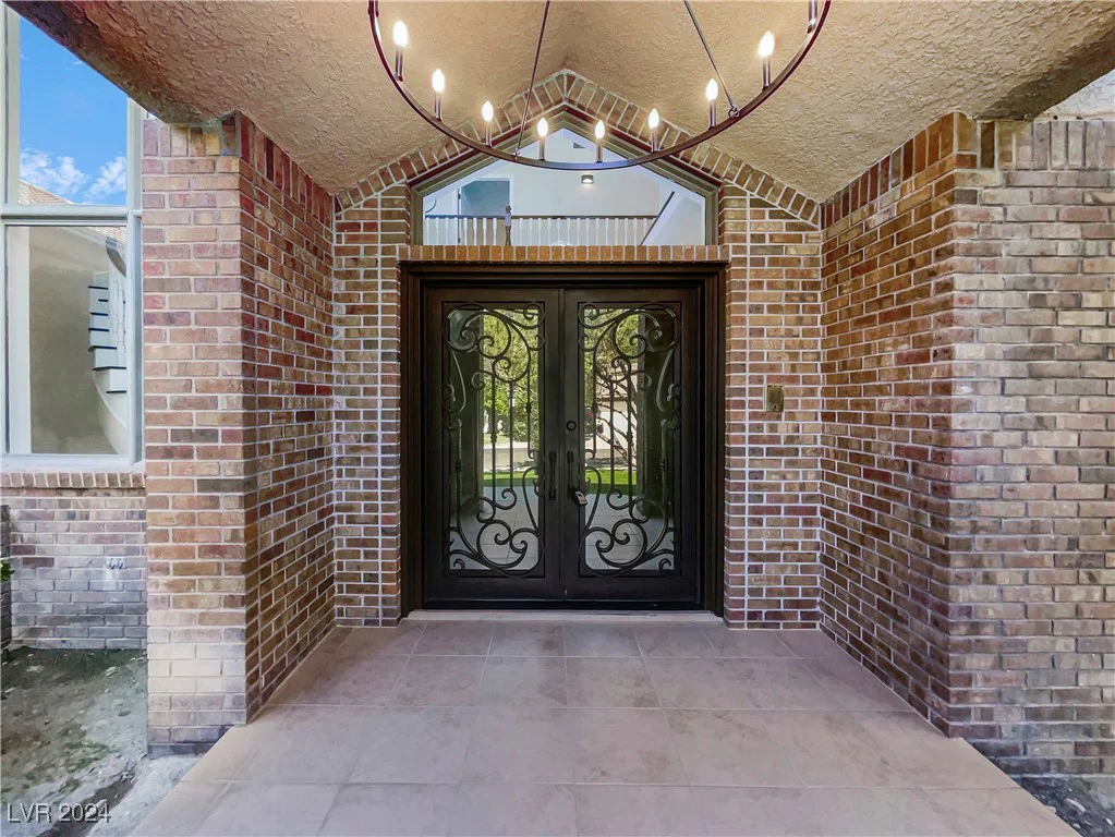 17 Hummingbird, Henderson, NV 89014