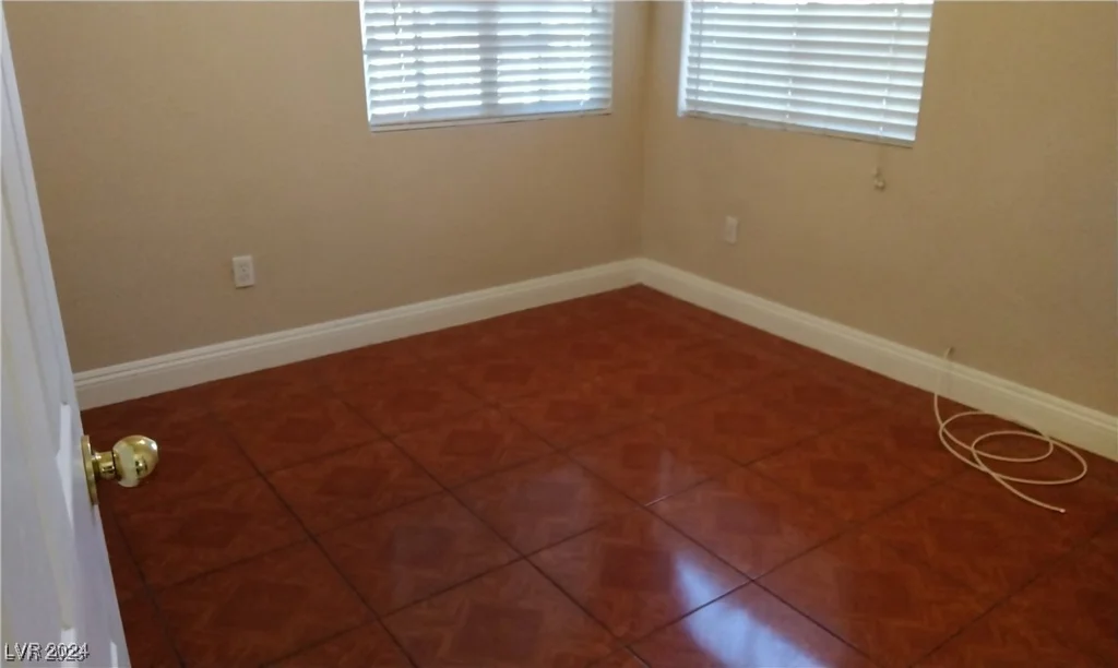 3717 Iverson, North Las Vegas, NV 89032