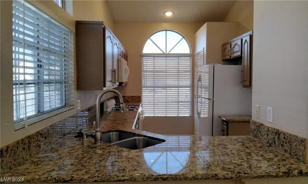 3717 Iverson, North Las Vegas, NV 89032