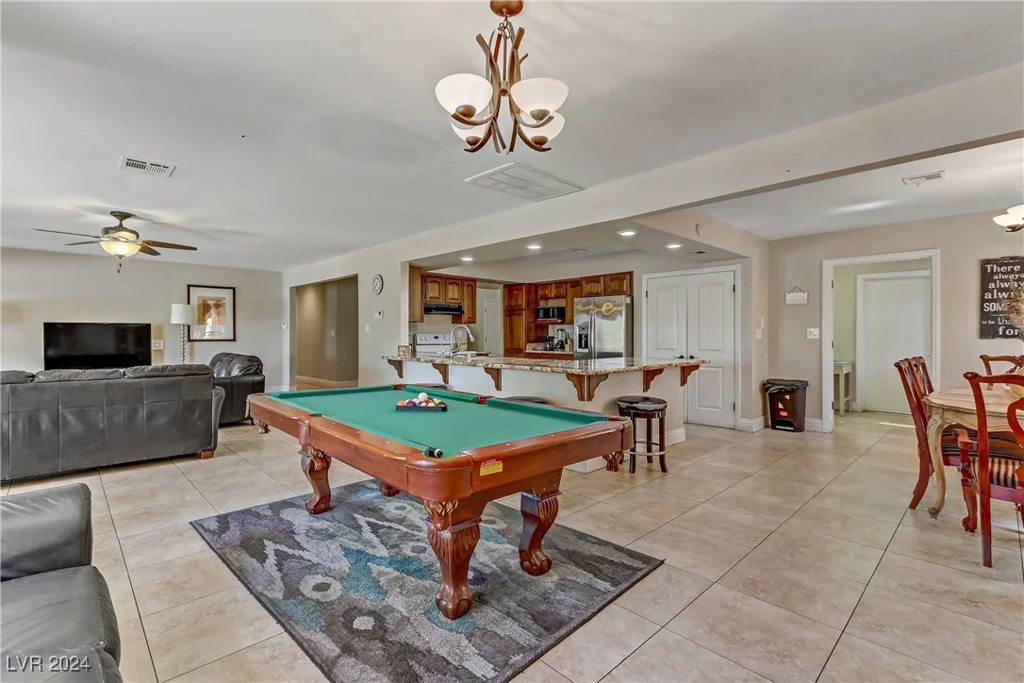 7045 Eldora, Las Vegas, NV 89117