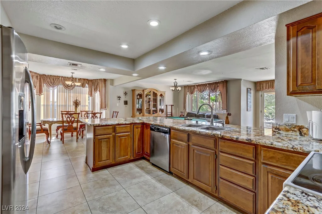 7045 Eldora, Las Vegas, NV 89117