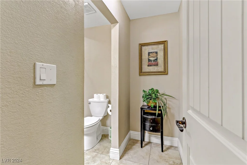 7045 Eldora, Las Vegas, NV 89117