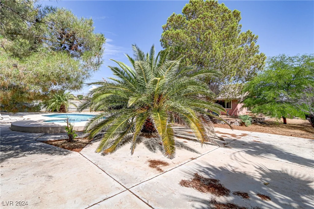 7045 Eldora, Las Vegas, NV 89117