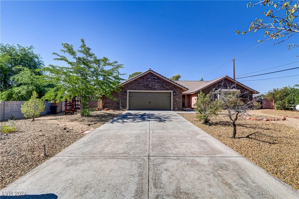 7045 Eldora, Las Vegas, NV 89117