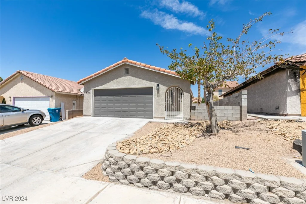 6356 Pine Hill, Las Vegas, NV 89156