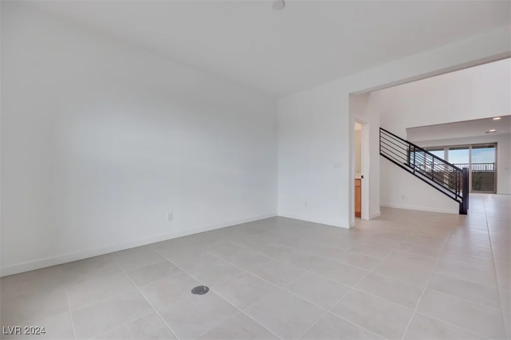 6914 Pacific Robin, North Las Vegas, NV 89084