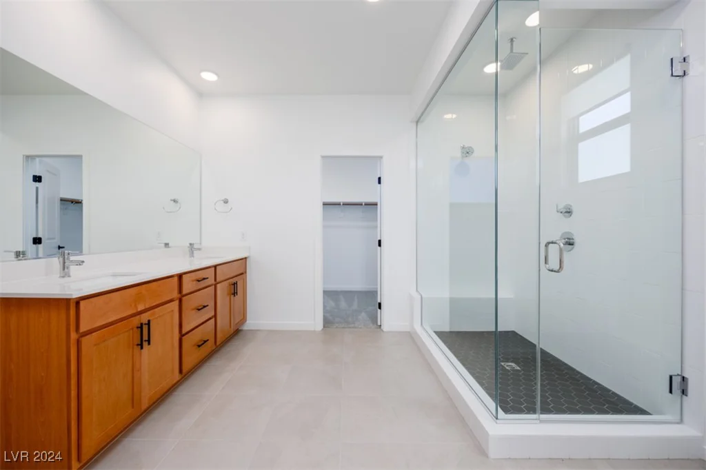 6914 Pacific Robin, North Las Vegas, NV 89084