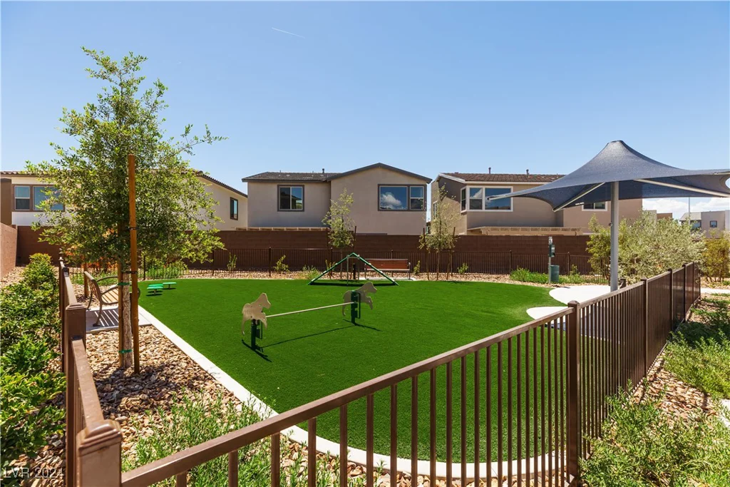 6914 Pacific Robin, North Las Vegas, NV 89084
