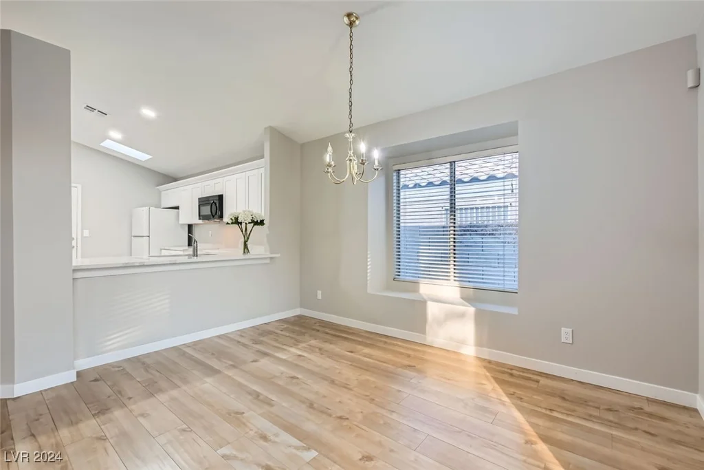 8665 Freeport, Las Vegas, NV 89117