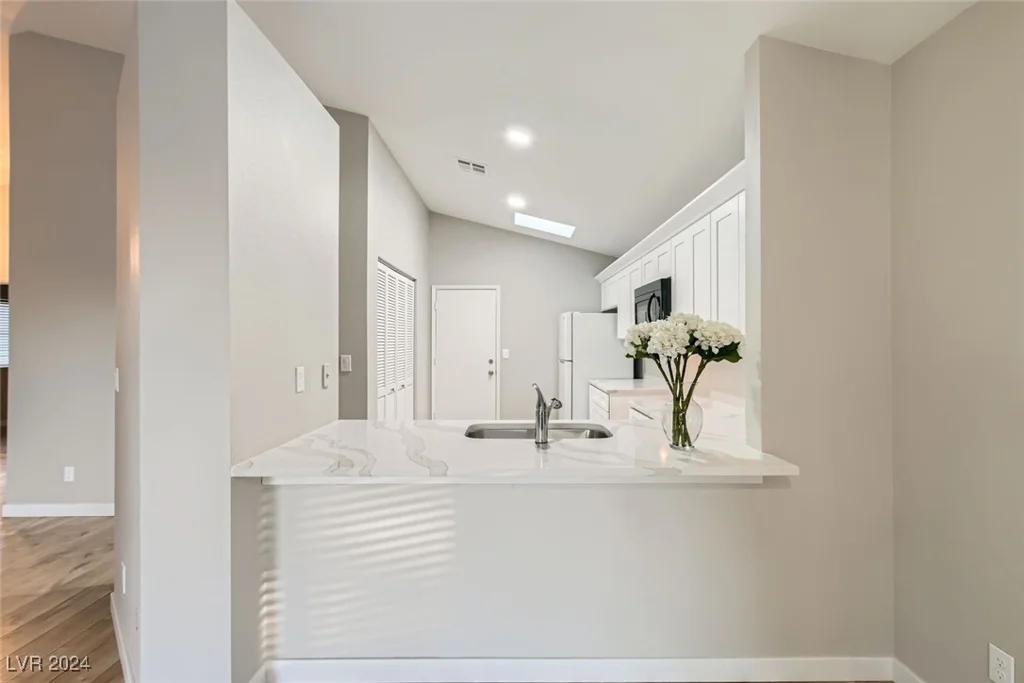 8665 Freeport, Las Vegas, NV 89117