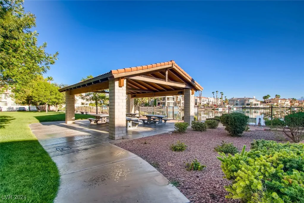 8665 Freeport, Las Vegas, NV 89117
