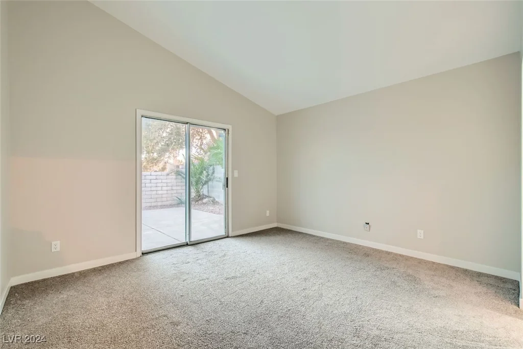 8665 Freeport, Las Vegas, NV 89117