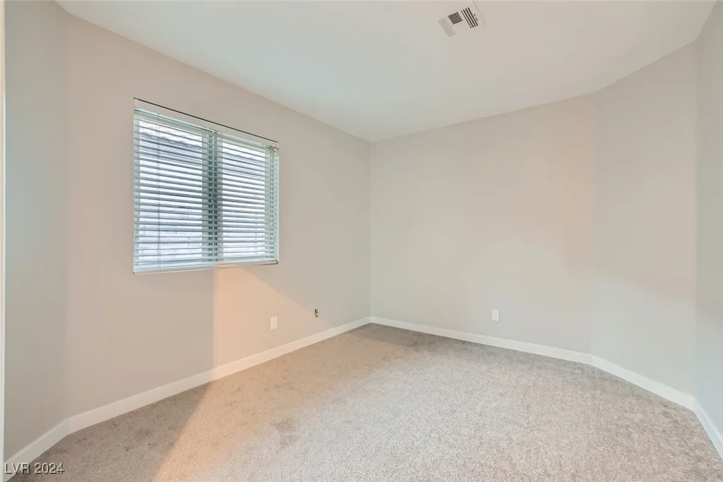 8665 Freeport, Las Vegas, NV 89117