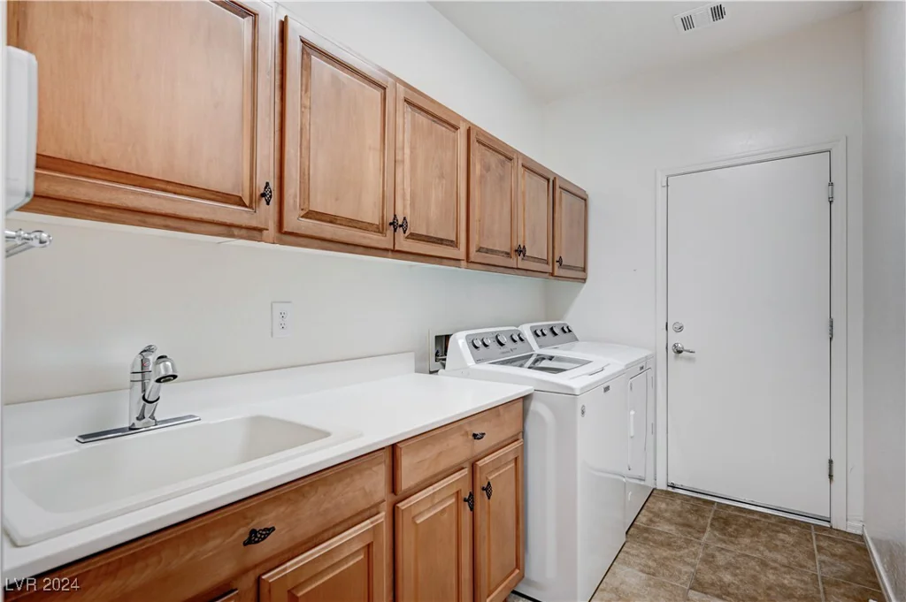 7457 Widewing, North Las Vegas, NV 89084