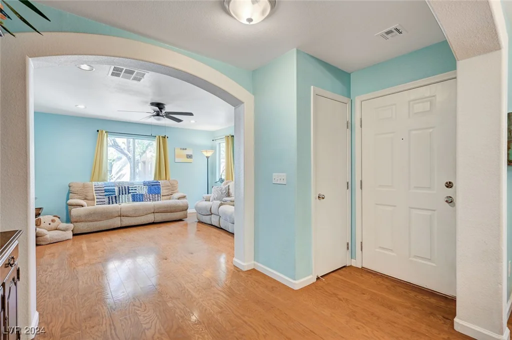 6984 Smiling Cloud, Henderson, NV 89011
