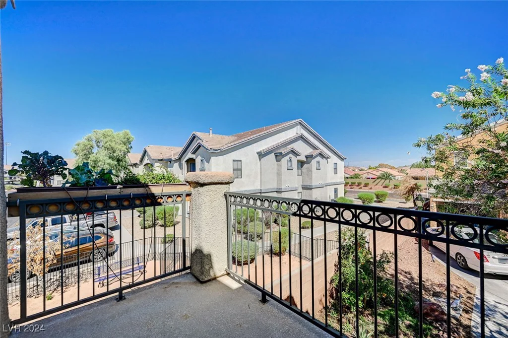 6984 Smiling Cloud, Henderson, NV 89011