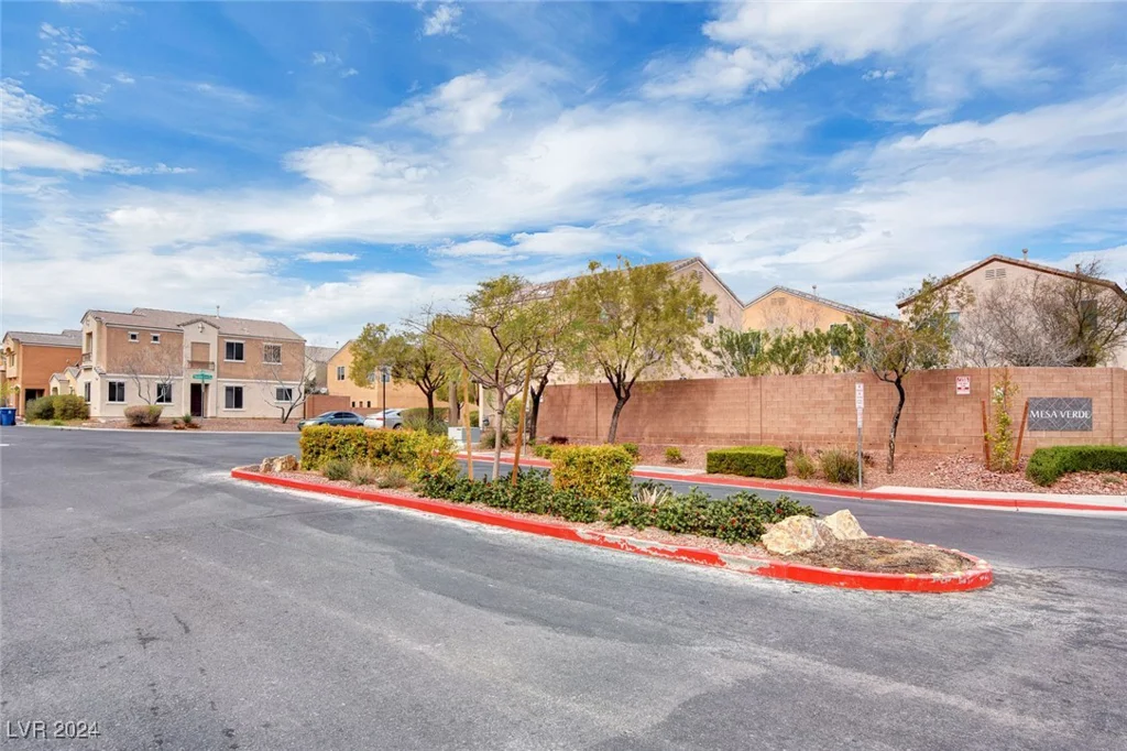 6984 Smiling Cloud, Henderson, NV 89011