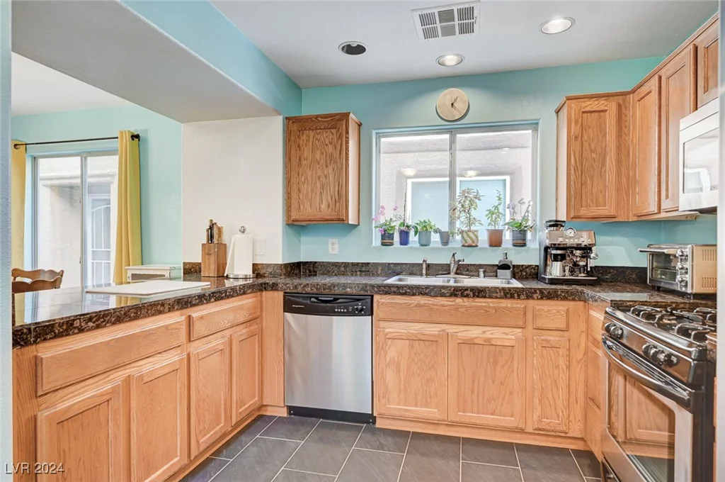 6984 Smiling Cloud, Henderson, NV 89011