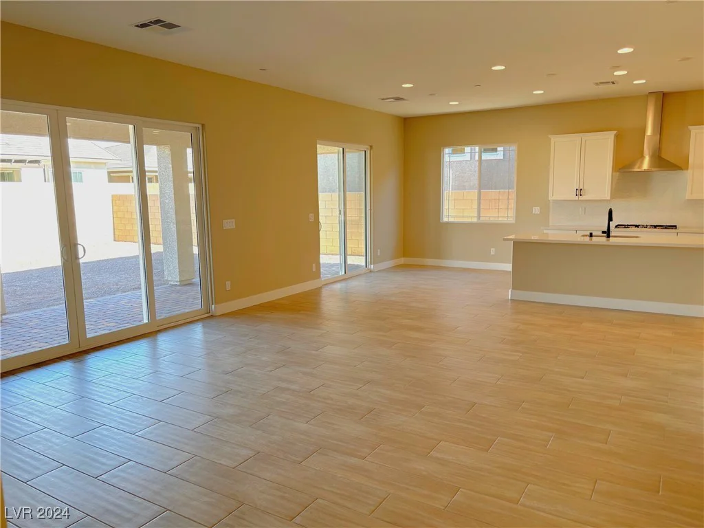 72 Ella Ashman, Henderson, NV 89011