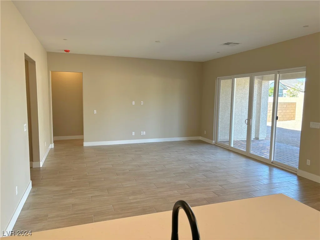 72 Ella Ashman, Henderson, NV 89011