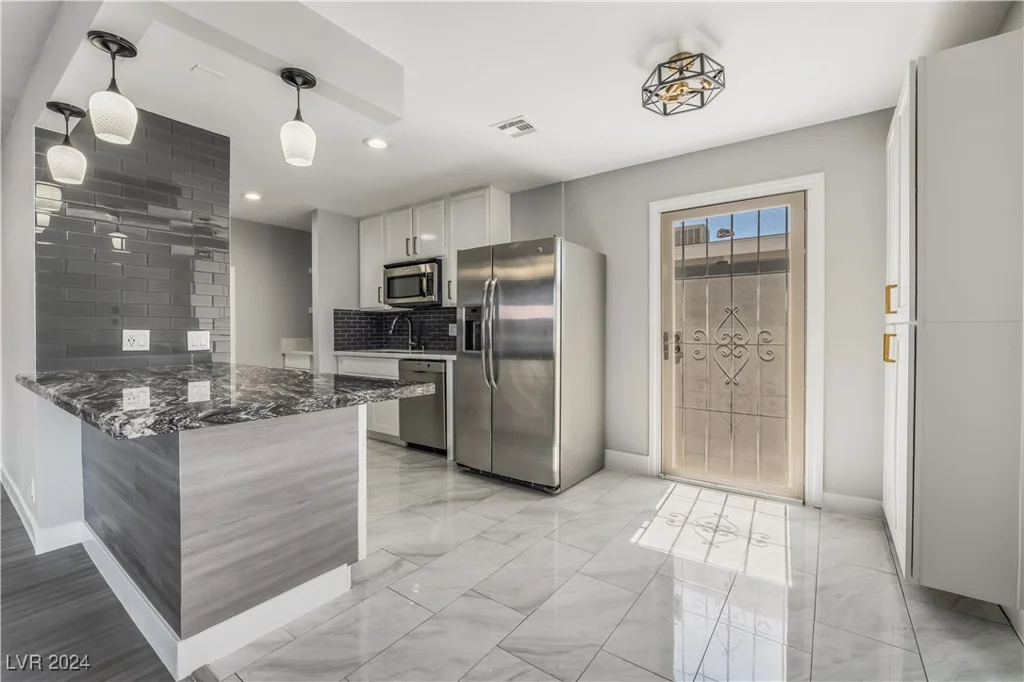 200 Princeton, Las Vegas, NV 89107