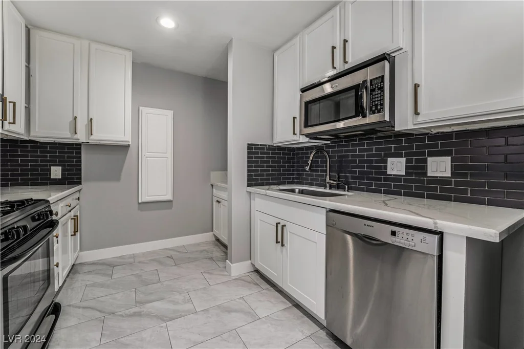 200 Princeton, Las Vegas, NV 89107