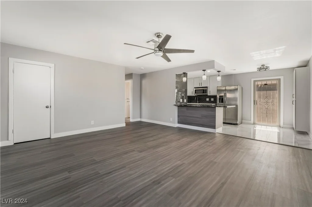 200 Princeton, Las Vegas, NV 89107