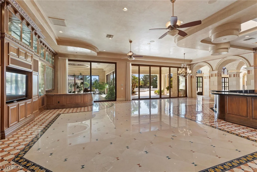 9409 Kings Gate, Las Vegas, NV 89145