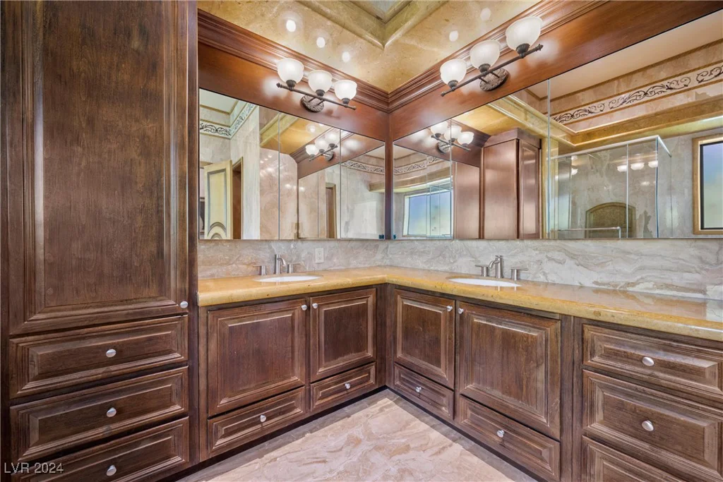 9409 Kings Gate, Las Vegas, NV 89145