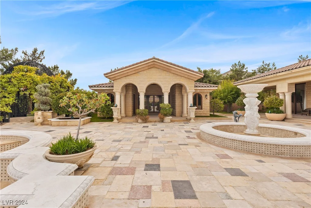 9409 Kings Gate, Las Vegas, NV 89145