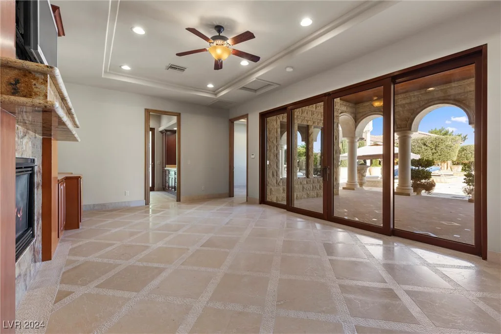9409 Kings Gate, Las Vegas, NV 89145