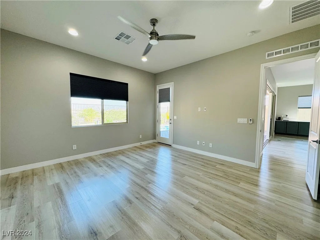 12592 Point Sierra, Las Vegas, NV 89138