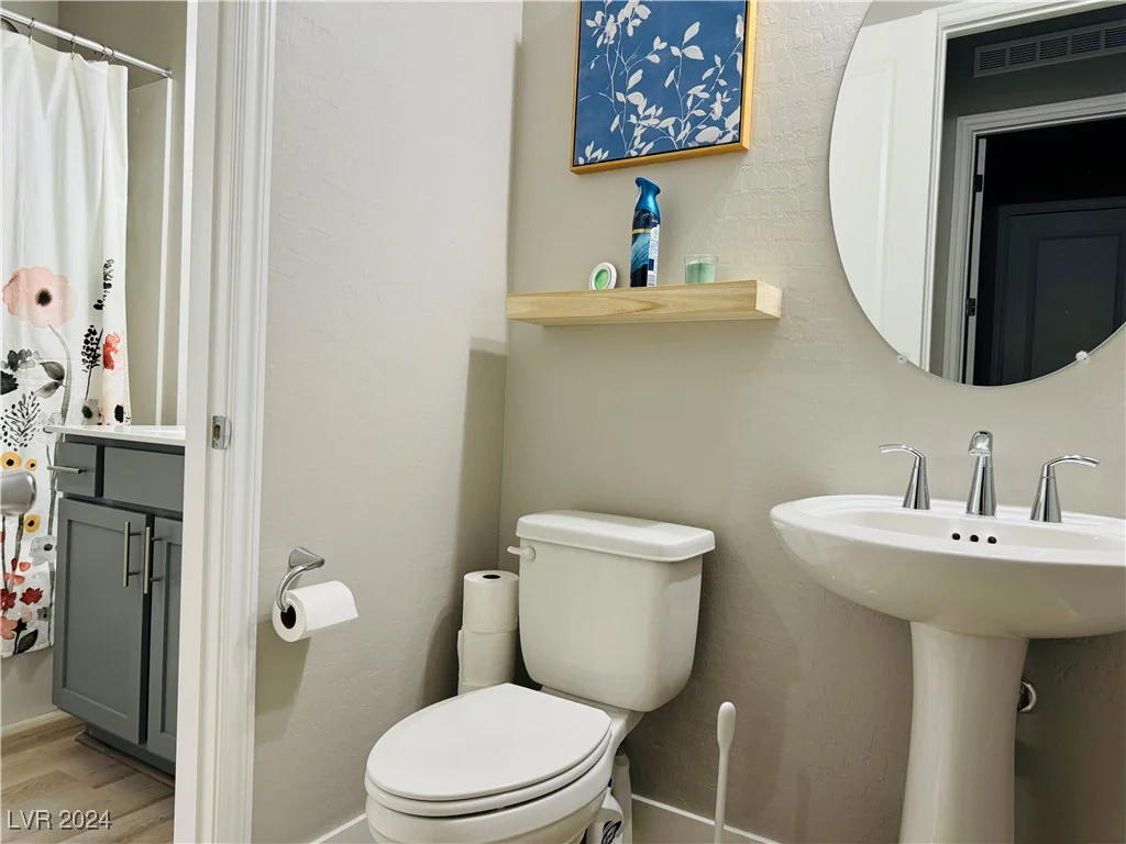 12592 Point Sierra, Las Vegas, NV 89138