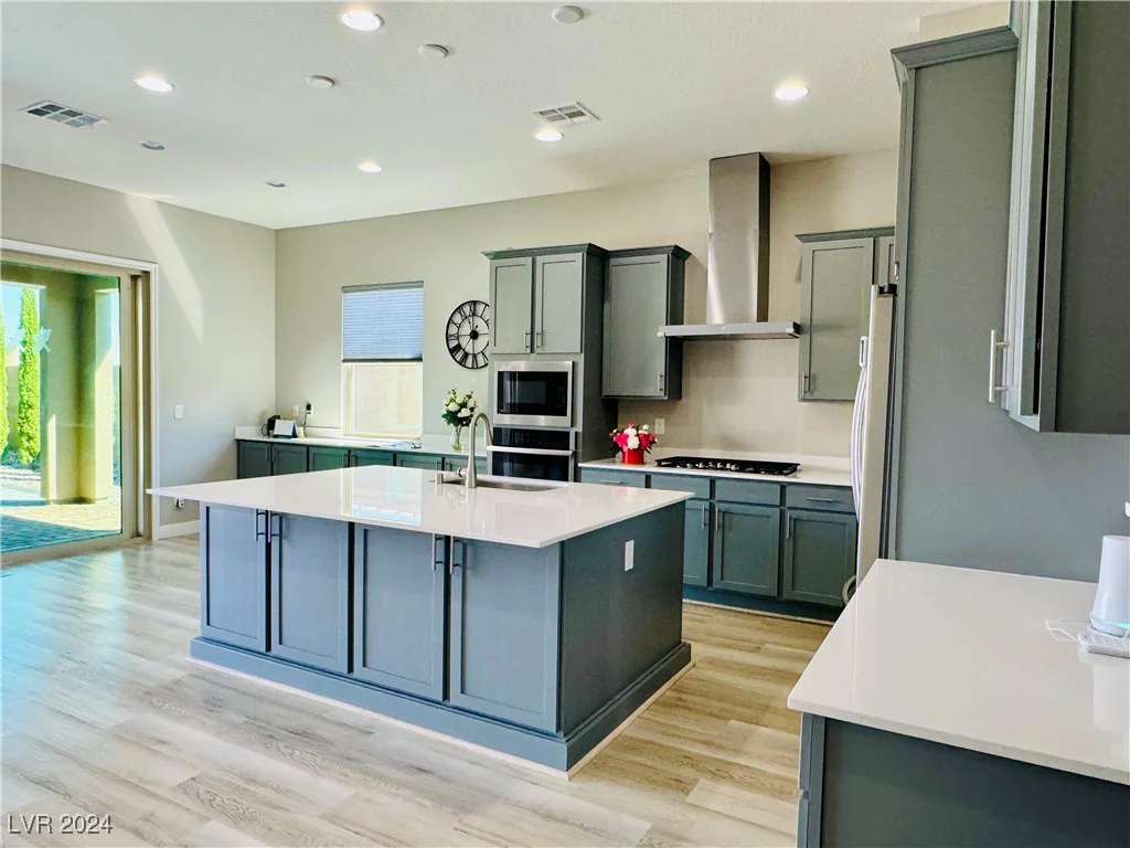 12592 Point Sierra, Las Vegas, NV 89138