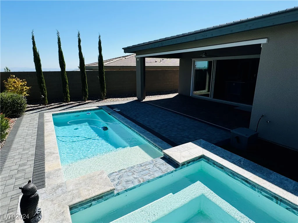 12592 Point Sierra, Las Vegas, NV 89138