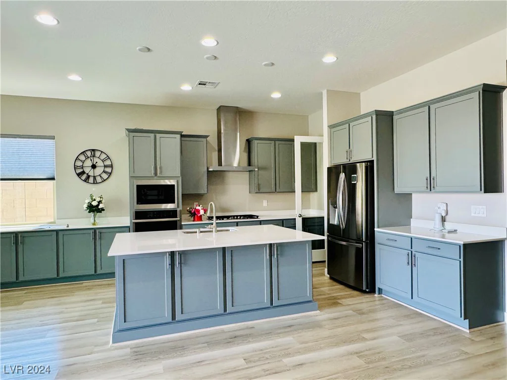 12592 Point Sierra, Las Vegas, NV 89138