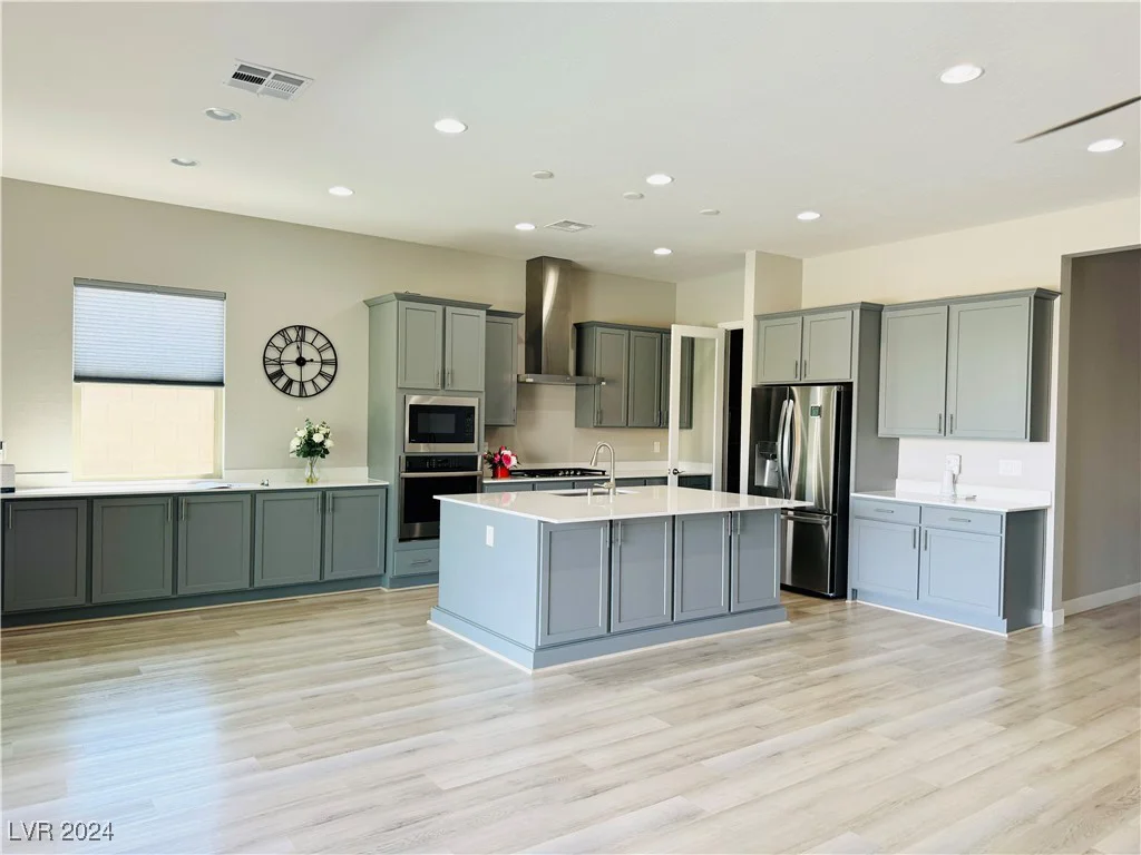 12592 Point Sierra, Las Vegas, NV 89138