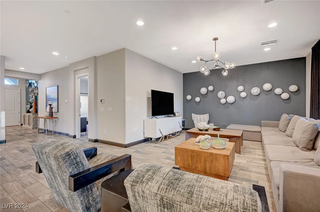 7083 Arabian Ridge, Las Vegas, NV 89131