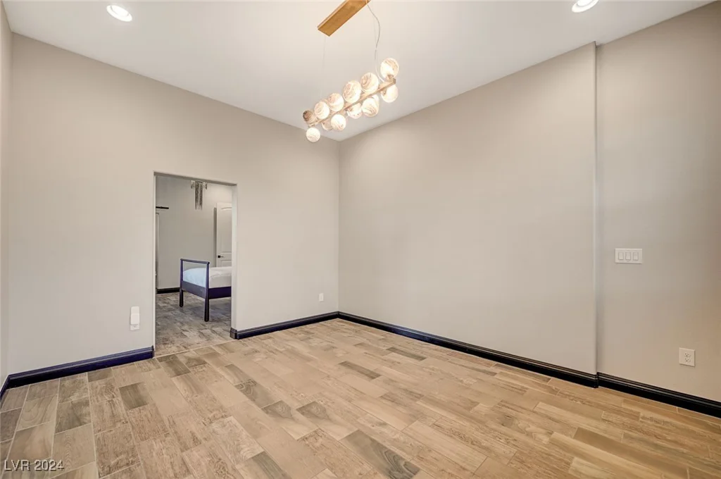 7083 Arabian Ridge, Las Vegas, NV 89131