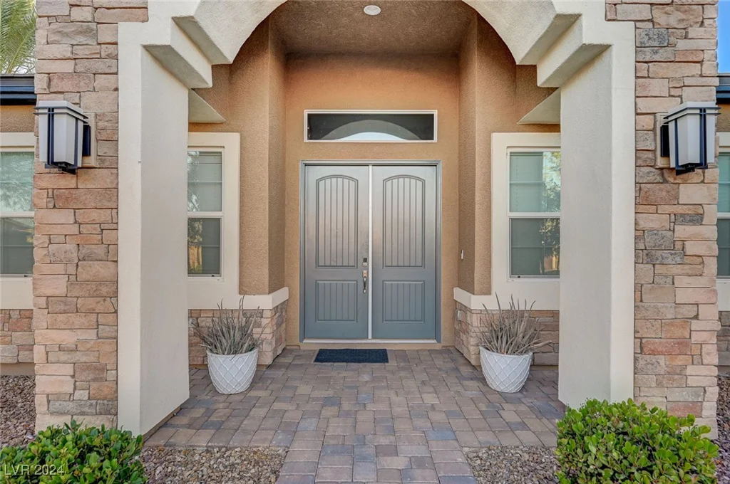 7083 Arabian Ridge, Las Vegas, NV 89131