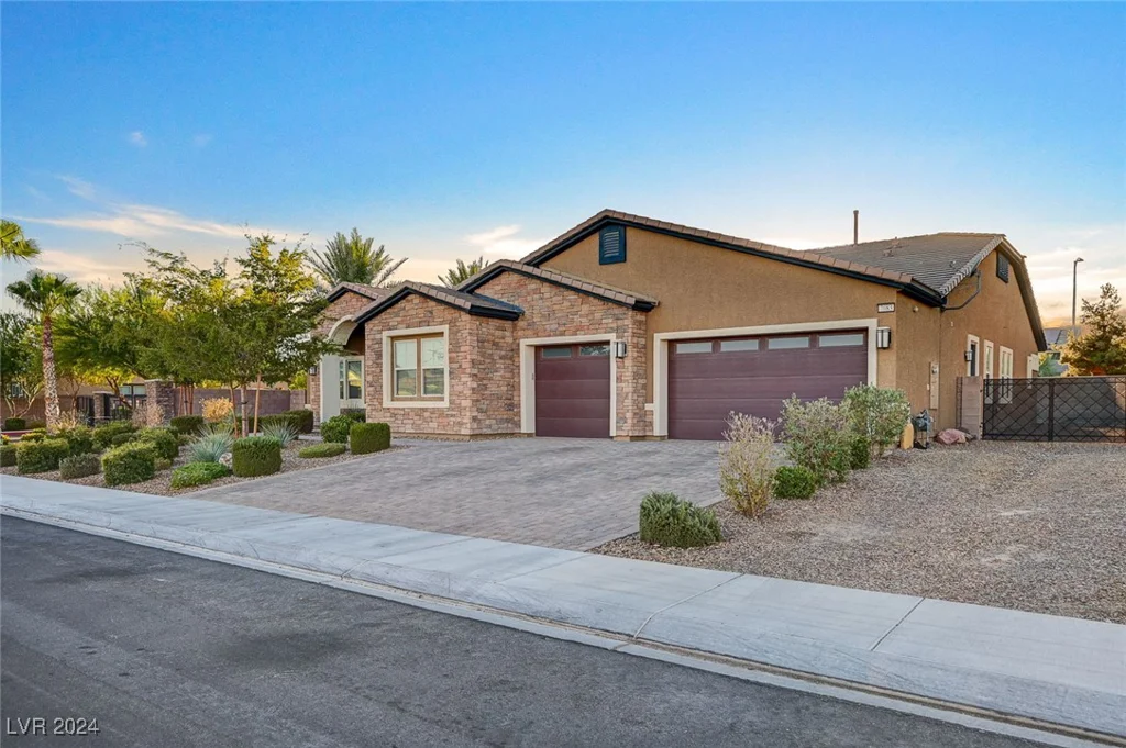 7083 Arabian Ridge, Las Vegas, NV 89131