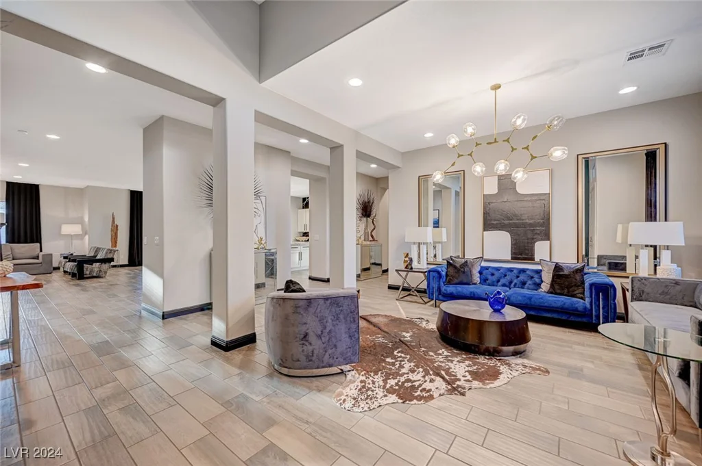 7083 Arabian Ridge, Las Vegas, NV 89131