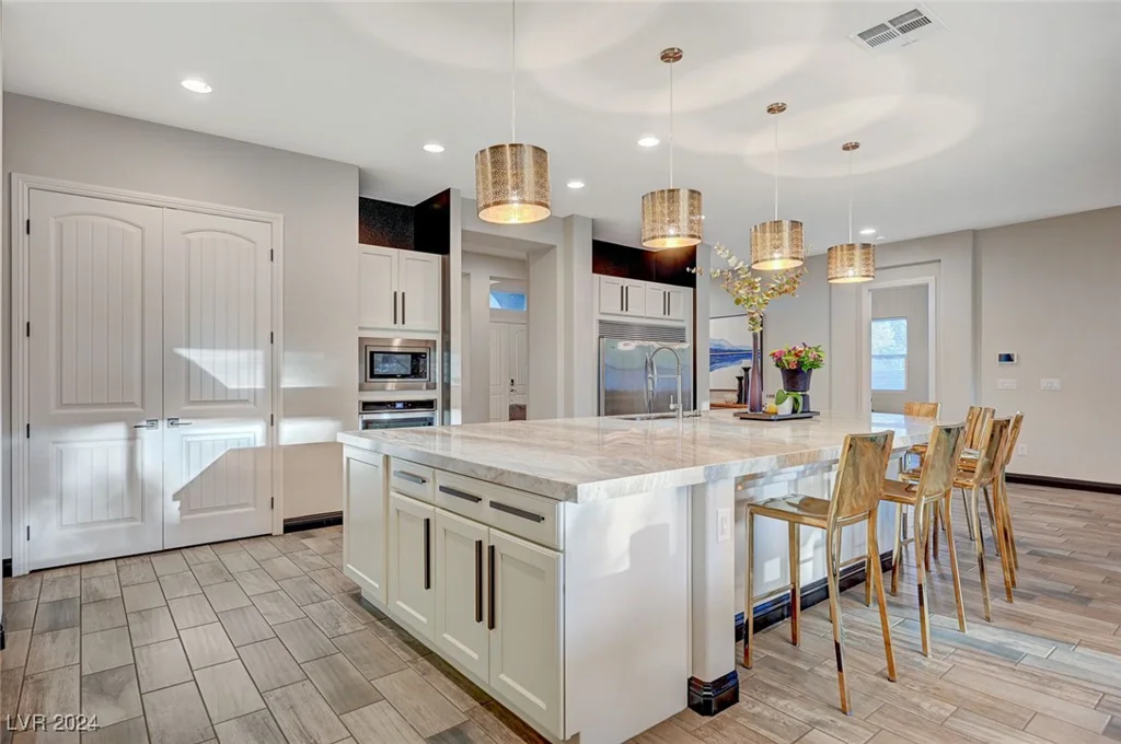 7083 Arabian Ridge, Las Vegas, NV 89131