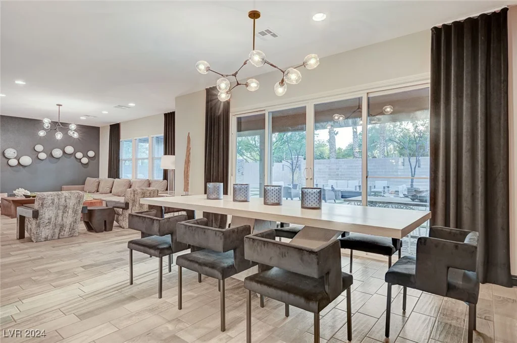 7083 Arabian Ridge, Las Vegas, NV 89131