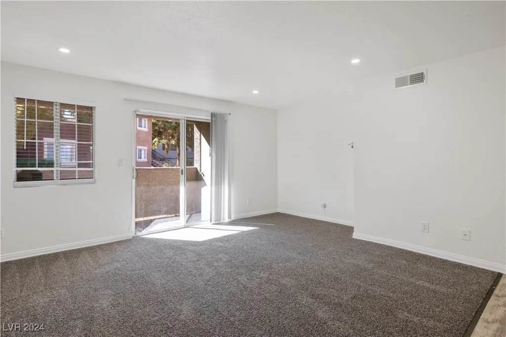2750 Durango, Las Vegas, NV 89117