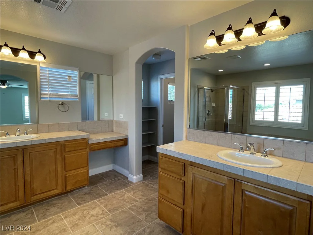 5905 Cabo San Lucas, Las Vegas, NV 89131